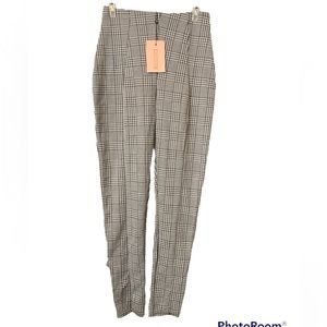 Misguided high rise plaid black and white leggings SIZE 6